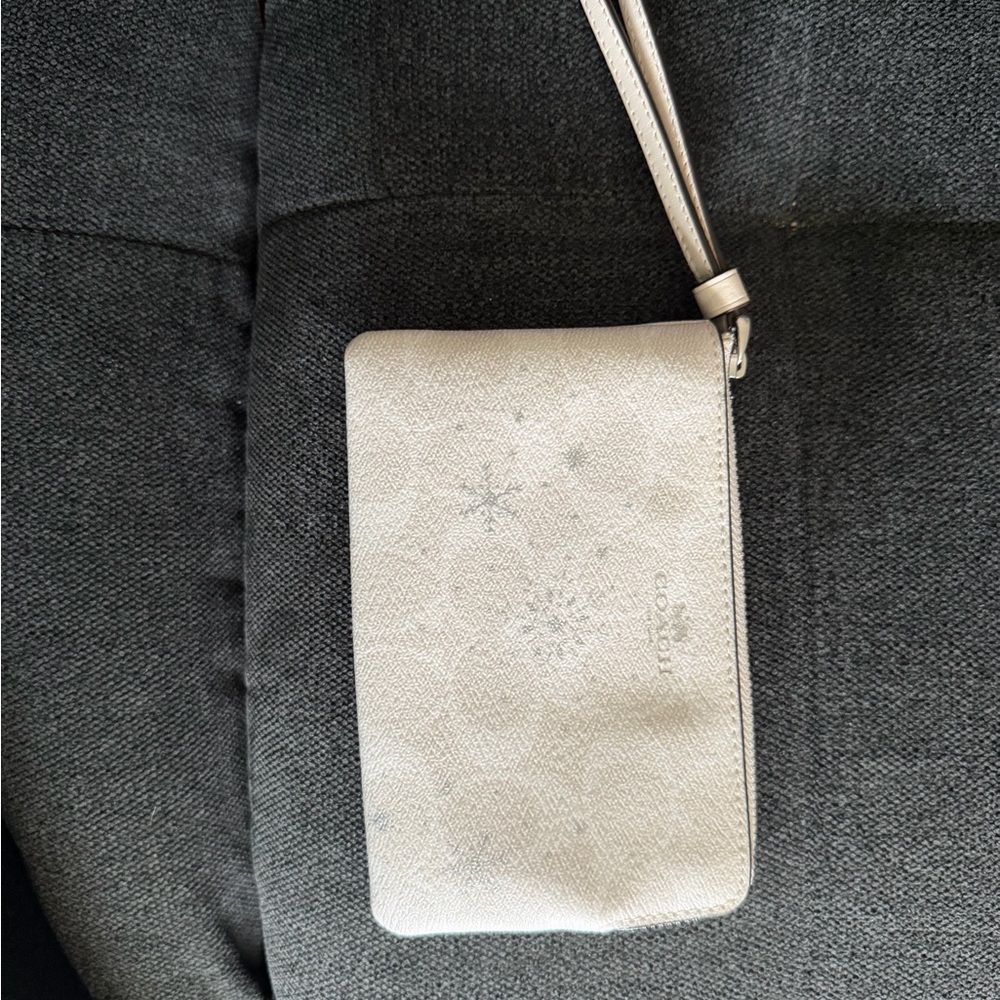 Coach Snowflake Patterned Cream Wristlet